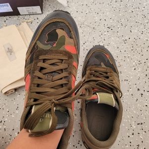 Valentino GaravaniRockrunner camouflage-print snea